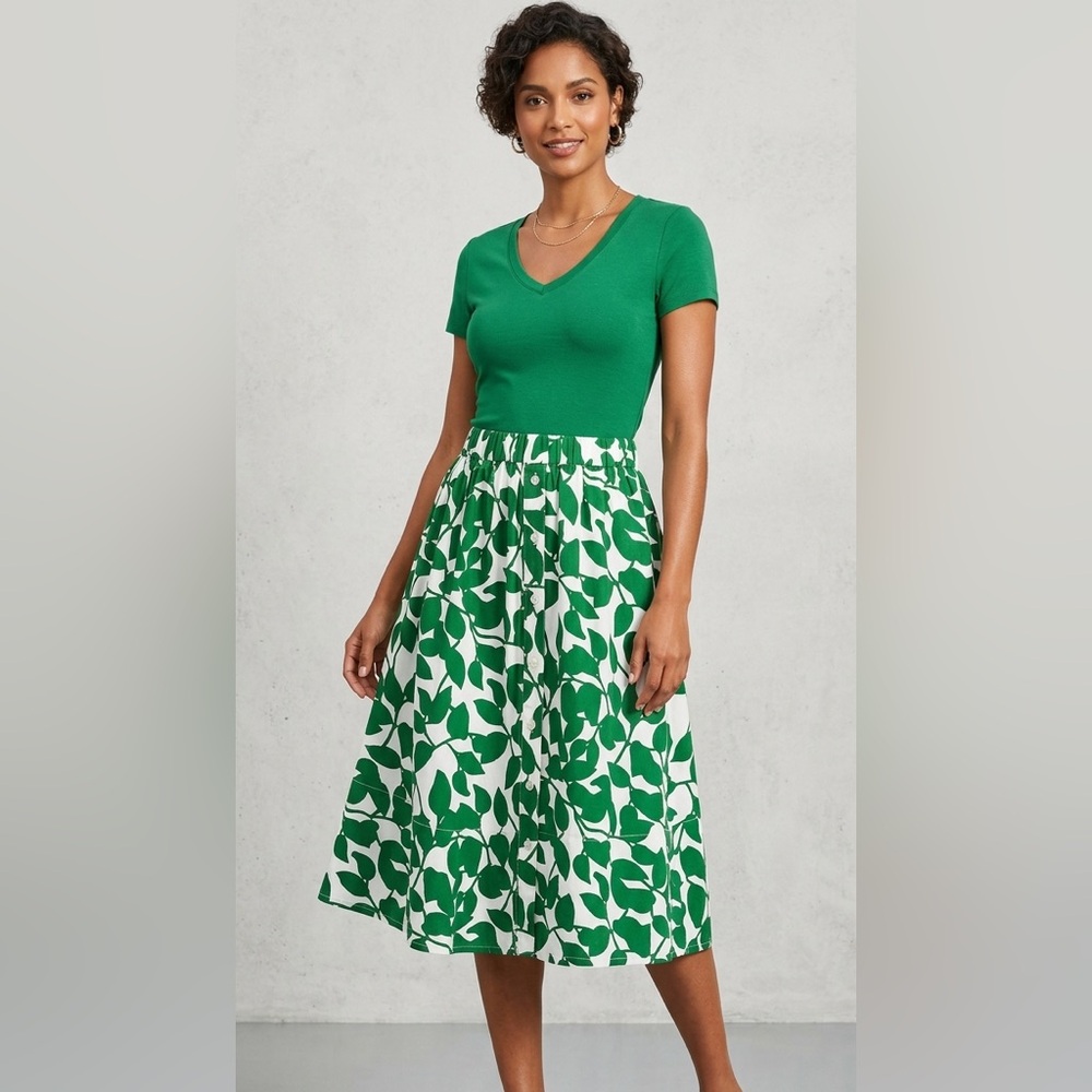 KATE SPADE Leaf Print button down Skirt with elastic waist Size 4